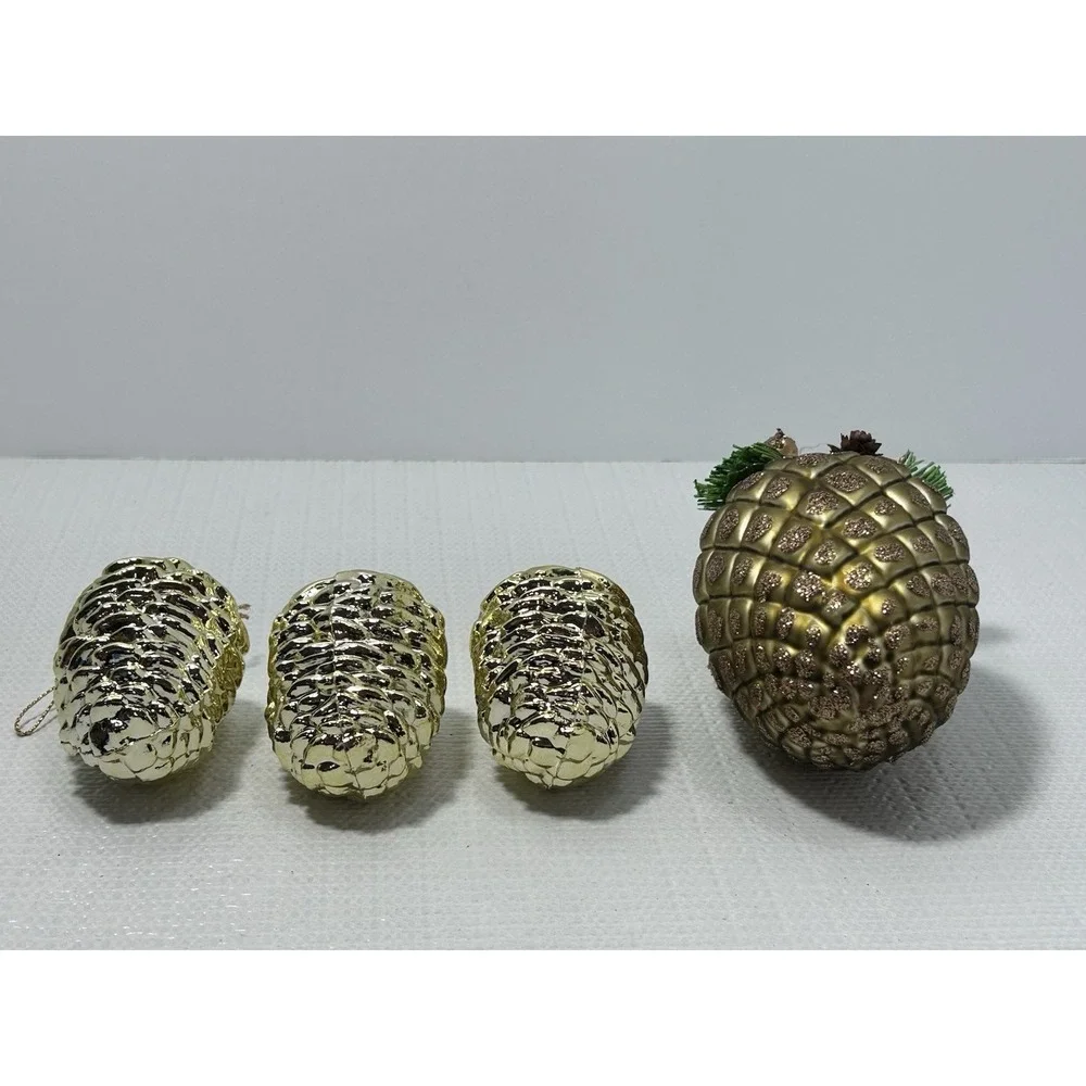 4 Vintage Pinecone Christmas Holiday Tree Ornaments Granny‎ Core Country Core